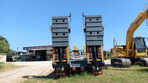 ขายด่วน หางโลเบส 3 เพลา ใหม่ๆ ยาว 12.5 เมตร ขายด่วน หางโลเบส 3 เพลา ใหม่ๆ ยาว 12.5 เมตร