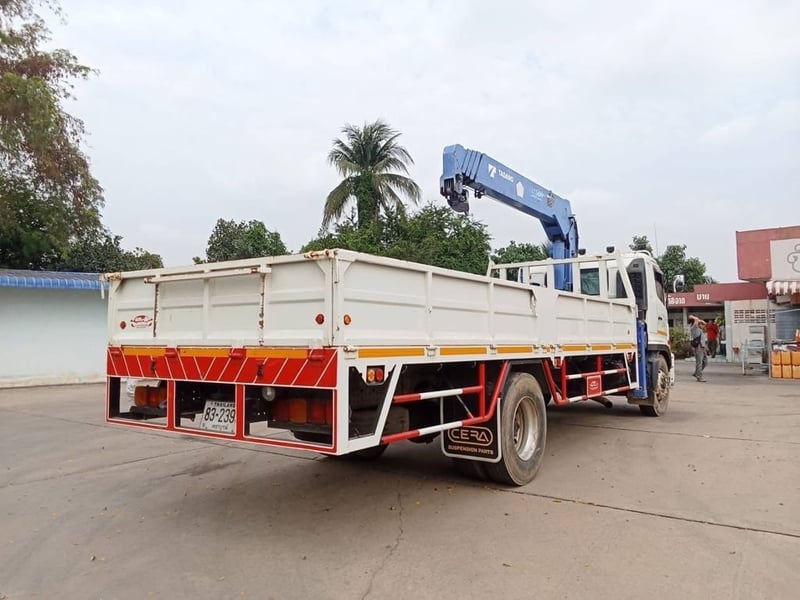 HINO FG8J 212 แรง  ติดเครน 5 ตัน 