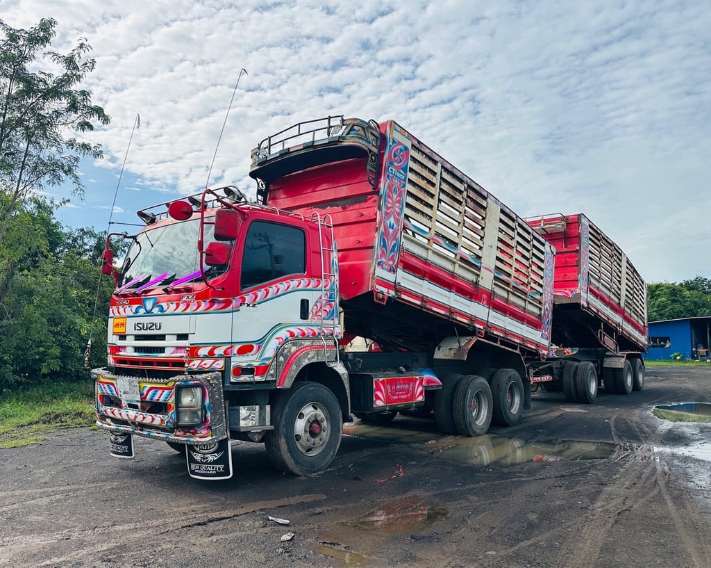 ISUZU 360 แรง พ่วงแม่ลูกดั้มพ์ บรรทุก 30 ตัน+ ปี 2557 