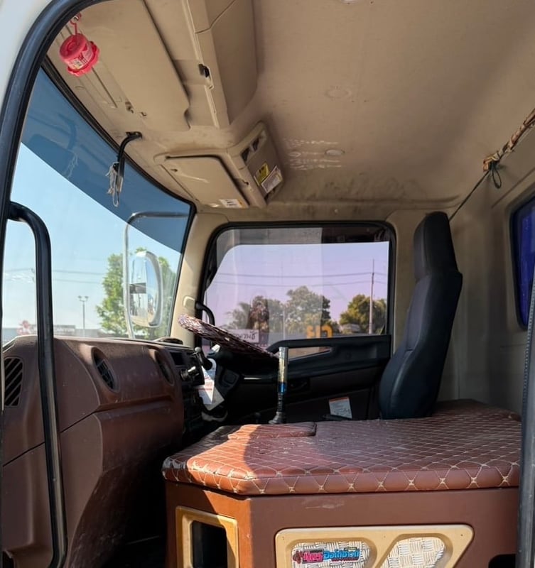 HINO NEW FC9J 210 กะบะเหล็กเปิดได้รอบ กว้างใน