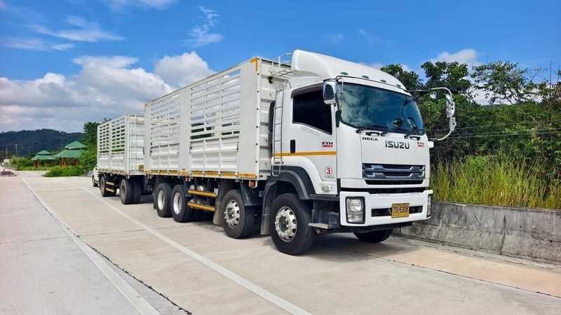 พ่วงแม่ลูก ISUZU  360 แรง (ไม่ดั้มพ์) อู่ พนัส