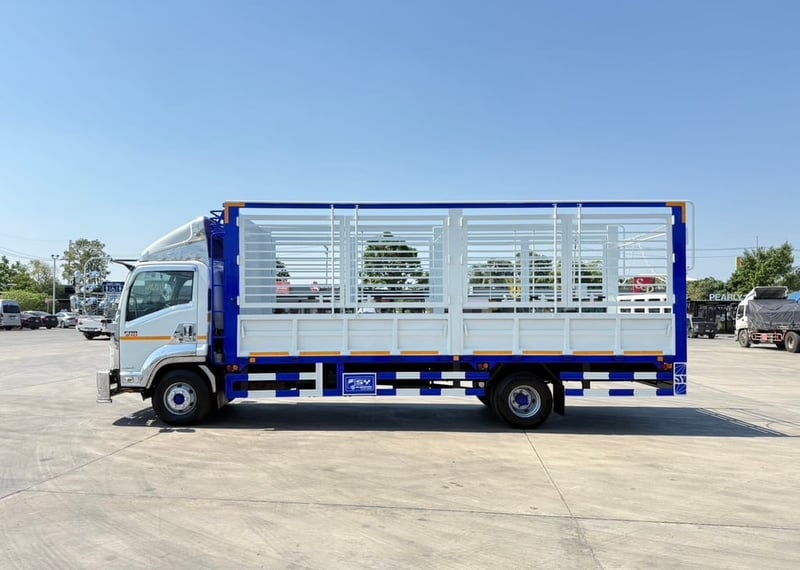 ISUZU FRR 210 ไมล์ 138,838 กิโล ยาวใน 6.55 เมตร