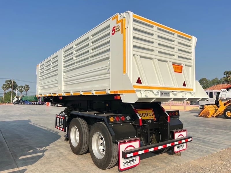 ISUZU 360 แรง หัวลากพร้อมหางเซมิดั้มพ์ (หางป้ายแดง)❗️อิฐ ISUZU 360 แรง หัวลากพร้อมหางเซมิดั้มพ์ (หางป้ายแดง)❗️อิฐ