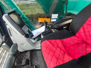 KOBELCO SK 200-10 ตัวท็อป ไมล์ 8,800 ช.ม KOBELCO SK 200-10 ตัวท็อป ไมล์ 8,800 ช.ม