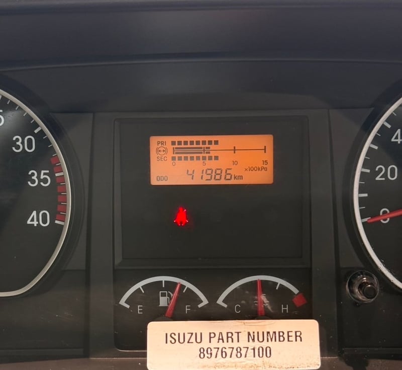 ISUZU NEW FRR 210 MT 6ล้อดั้มพ์  ไมล์ 41,986 กิโล ปี 2568 ราคา 1,180,000 บาท 📞094-653-6339 อิฐ