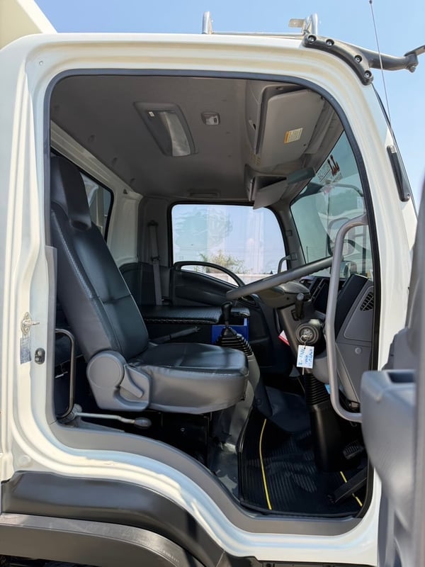 เข้าใหม่❗️เลขไมล์  64,366  กิโลเมตร ISUZU NEW FRR 210