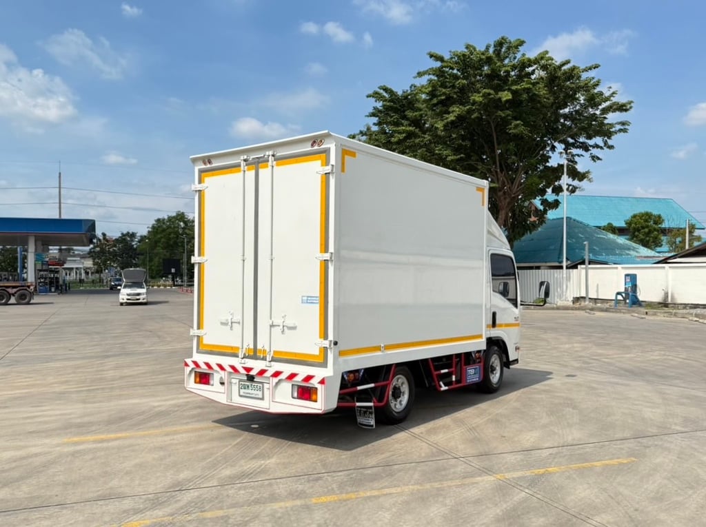 ไมล์ 30,649 กิโล❗️ISUZU NLR 130 แรง  ตู้แห้ง ยาวใน 3.20 เมตร  ปี 2567 ไมล์ 30,649 กิโล❗️ISUZU NLR 130 แรง  ตู้แห้ง ยาวใน 3.20 เมตร  ปี 2567