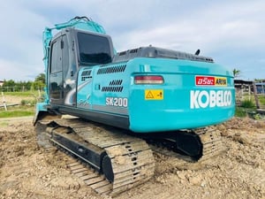 SK200-8YN11 ไฟ้ฟ้าครบ  ระบบดี 