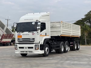 ISUZU GXZ 360 ปี 2566 หัวลากพร้อมหาง เซมิดัมพ์สามมิตร ISUZU GXZ 360 ปี 2566 หัวลากพร้อมหาง เซมิดัมพ์สามมิตร