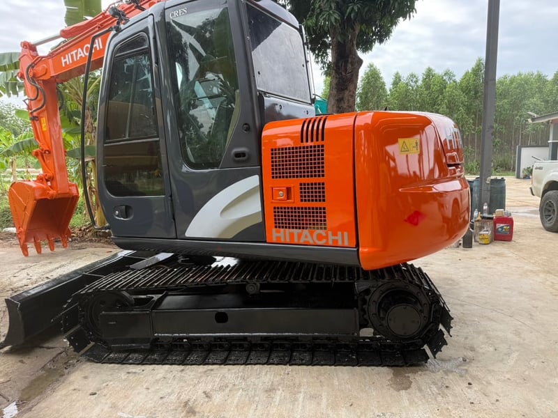 Hitachi ZX70-5G สนใจ. 088-9799578 ไมล์ 6700 Hitachi ZX70-5G สนใจ. 088-9799578 ไมล์ 6700