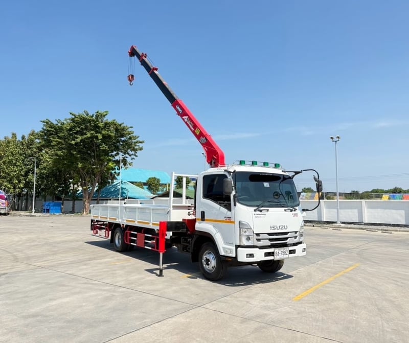 รถ6ล้อติดเครน ISUZU NEW FRR 210 แรงปี 2565 เครน 3 ตัน