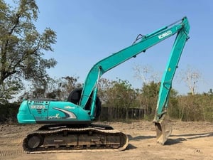SK200-5 บูมยาว 16 เมตร ไฟฟ้าครบ  ระบบดี แอร์เย็น 