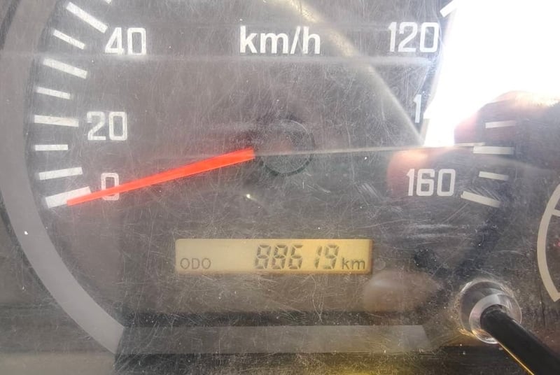 ISUZU NMR 130 แรง 6ล้อกะบะคาร์โก้ 