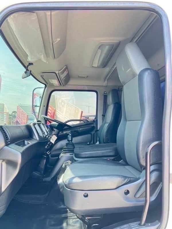 HINO FL8J 260 ปี 2565 ตู้ 10 บาน