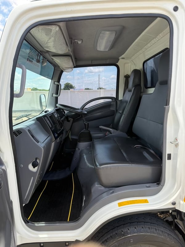 ISUZU NEW NLR 130 MT ตู้เย็นติดลบ 20 องศา ISUZU NEW NLR 130 MT ตู้เย็นติดลบ 20 องศา