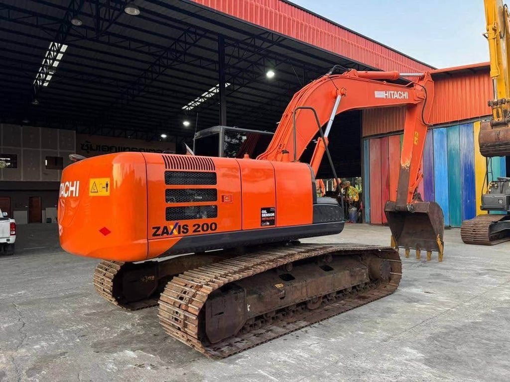 ไมล์ ชม 6,200 HITACHI ZX200-5G  สเปคญี่ปุ่น