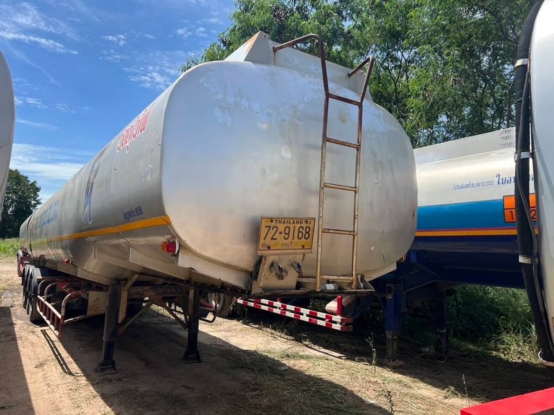 ขายหางแท็งก์ 3 เพลา ปี 2552 ถังน้ำมัน โหลดล่าง