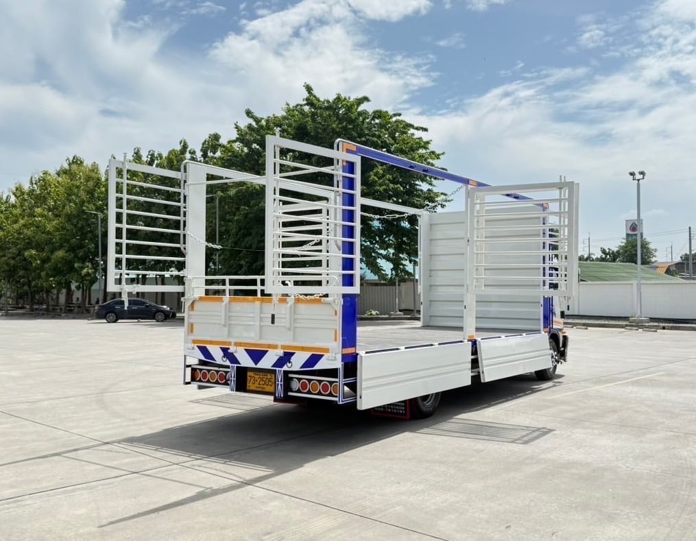 HINO NEW FC9J 210 แรง ยาว 6.60 เมตร  เต็ม ๆ ชุดแต่ง  ปี 2567