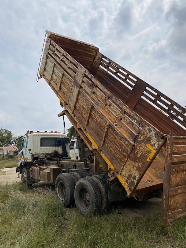 mitsubishi 260 ปี2553 ดั้มพ์หินทราย