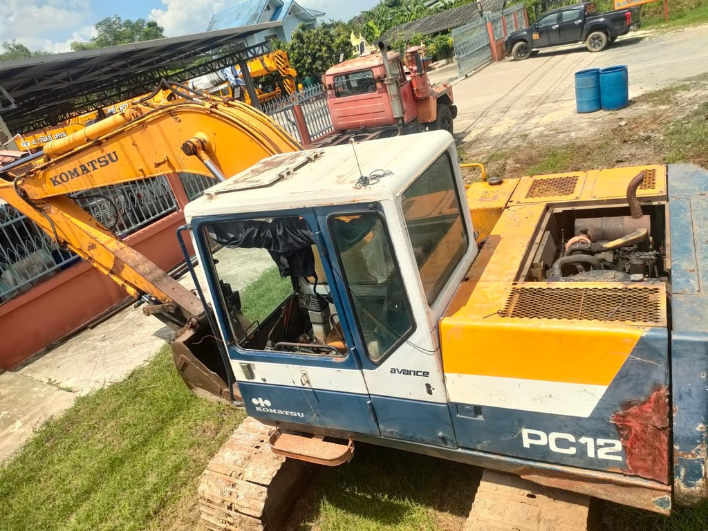 PC120-5 ลอเลอร์ 7 ลูก ใช้งานปกติ ขายตามสภาพ PC120-5 ลอเลอร์ 7 ลูก ใช้งานปกติ ขายตามสภาพ