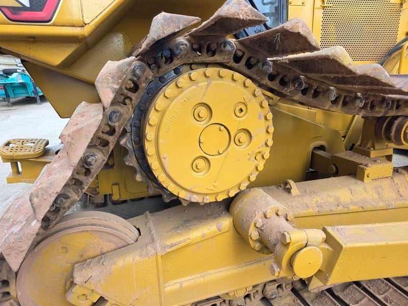 แทรกเตอร์ D6Mพร้อม ช่วงล่างดี  เก๋งแอร์ 