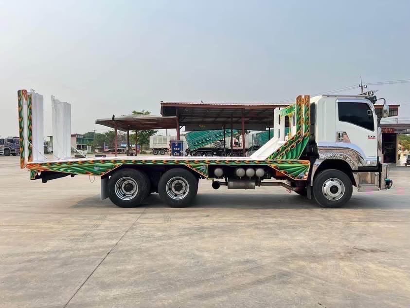 10ล้อท้ายลาด FXZ 360 แรง ปี 2557  หางปลาบรรทุกรถ