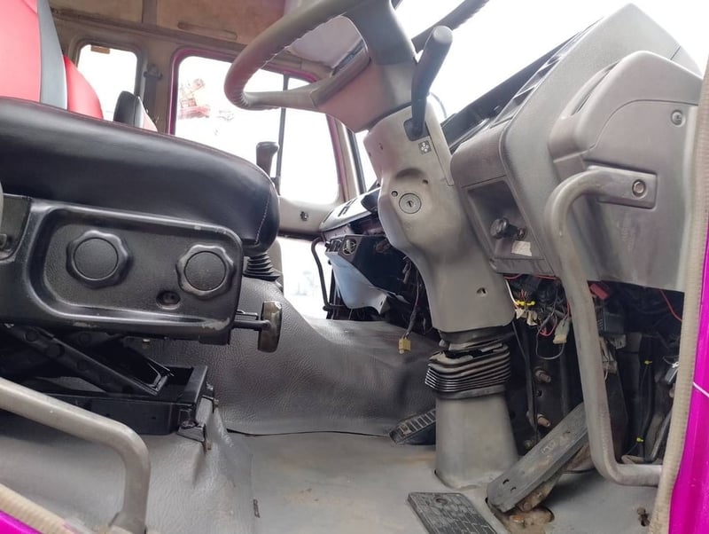 10ล้อ นิสสัน CD450 VN 290 แรงปี 2552 ท้ายลาด สองเพลา 10ล้อ นิสสัน CD450 VN 290 แรงปี 2552 ท้ายลาด สองเพลา