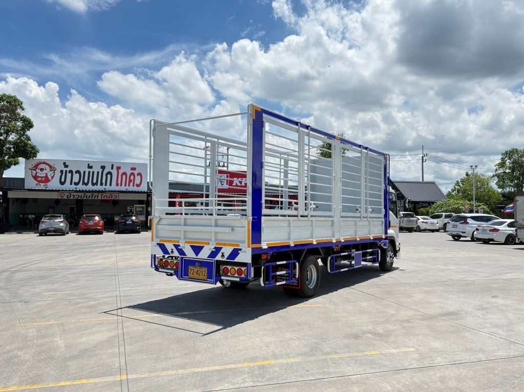 6ล้อ ISUZU.FRR 210 แรง คอกสูงเปิดได้รอบ ยาว 6.50 เมตร  กระจกไฟฟ้า