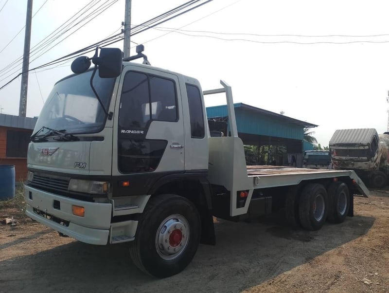 HINO FM3M 240 เครื่อง M10C สองเพลา ท้ายลาดบรรทุกแบคโฮ