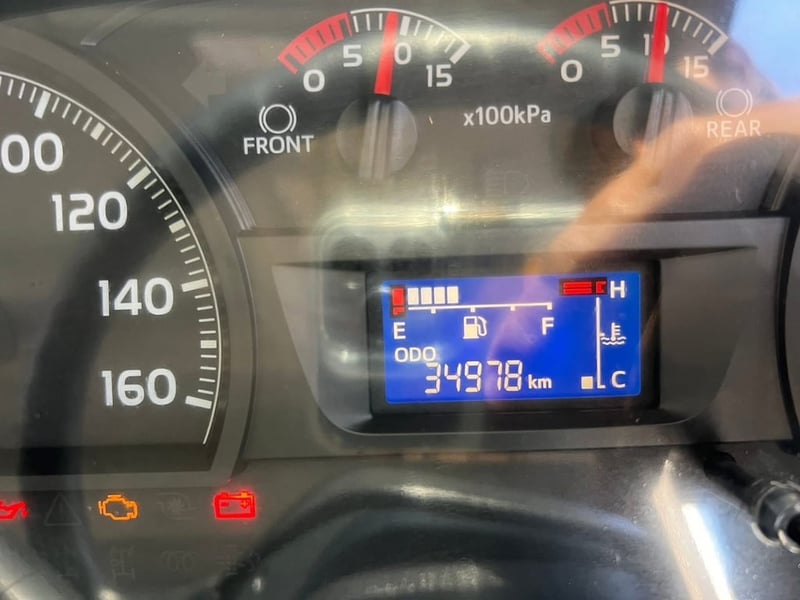 HINO FM8J 260 สองเพลา  บรรทุกน้ำ