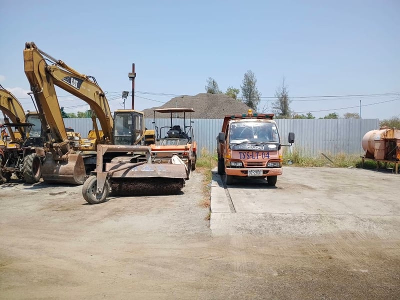 CATERPILLAR 320B ช่างล่างดี เครื่อง-ปั้มดี มี 2 คันให้เลือก