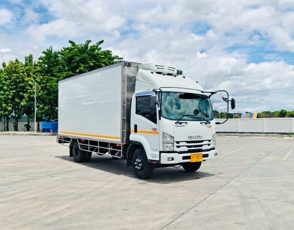 ISUZU 190 ตู้เย็นติดลบ-20 องศา พร้อมเครื่อง ทำความเย็น
