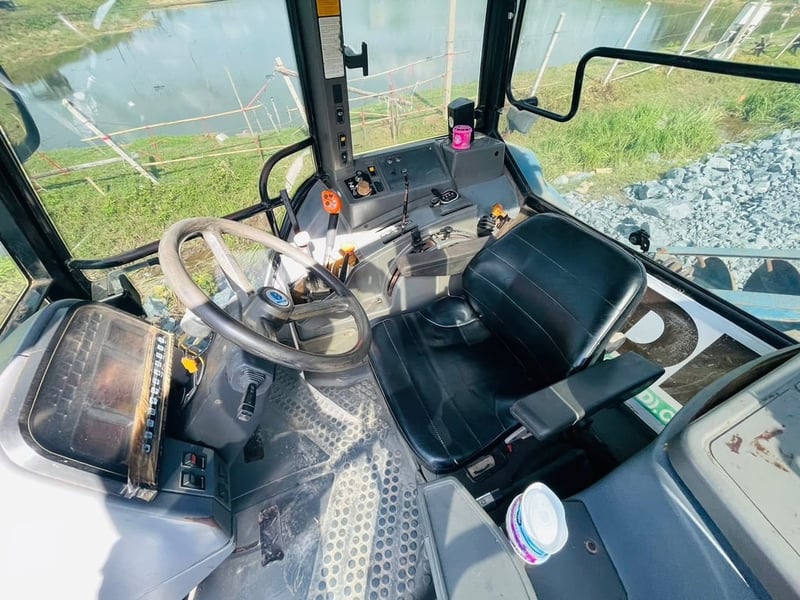 FORD 6640 นิวฮอร์แลนด์ 2 เพลา แอร์เย็น