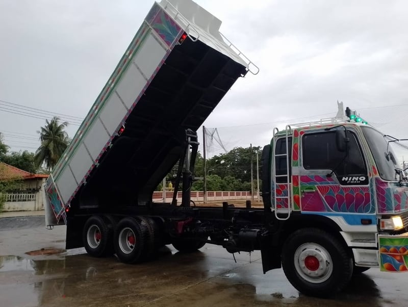 HINO FM3H 195 สองเพลาดั้มพ์  กระบะปีเนียม