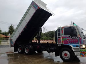 HINO FM3H 195 สองเพลาดั้มพ์  กระบะปีเนียม