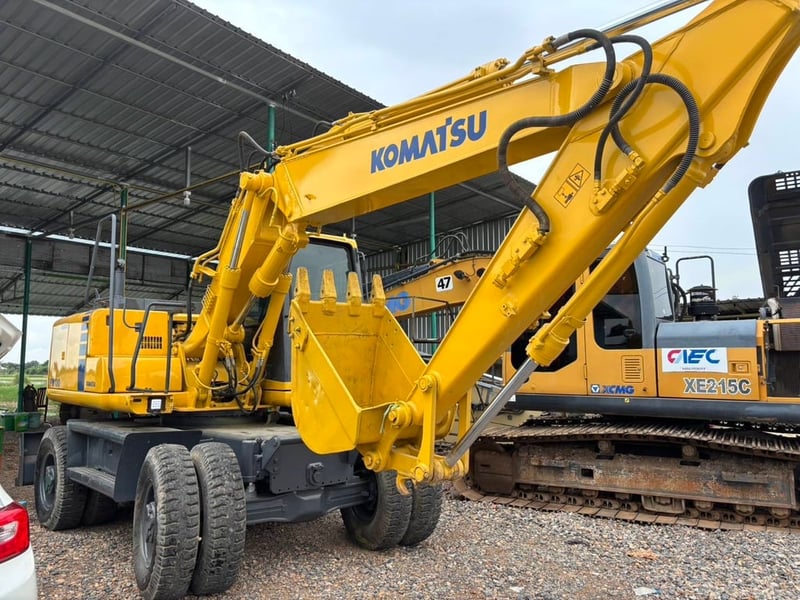 PW 130-6 ล้อยาง เครื่องปั้มดี ไฟฟ้าเต็ม PW 130-6 ล้อยาง เครื่องปั้มดี ไฟฟ้าเต็ม