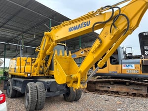 PW 130-6 ล้อยาง เครื่องปั้มดี ไฟฟ้าเต็ม PW 130-6 ล้อยาง เครื่องปั้มดี ไฟฟ้าเต็ม