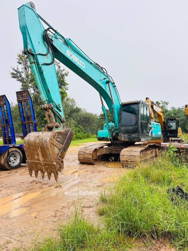 Kobelco SK200-8 YN11 เสป็คญี่ปุ่น มีไลน์แย๊ก Kobelco SK200-8 YN11 เสป็คญี่ปุ่น มีไลน์แย๊ก