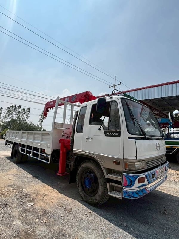 HINO FF3H ครื่อง HO7D-195 แรง ติดเครนUNIC 5 ตัน