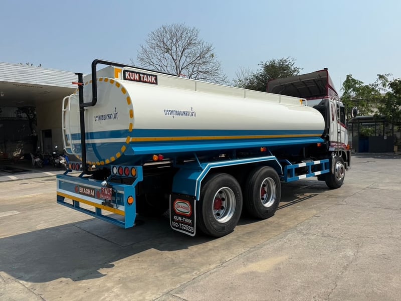 HINO FM8J 260 สองเพลา  บรรทุกน้ำ 