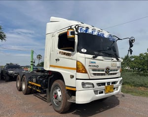 HINO 380 (ยาง.80-90%) ปี 2555 HINO 380 (ยาง.80-90%) ปี 2555