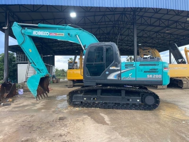 SK200-8YN12 สุเปอร ไฟฟ้าครบ  ระบบเต็ม