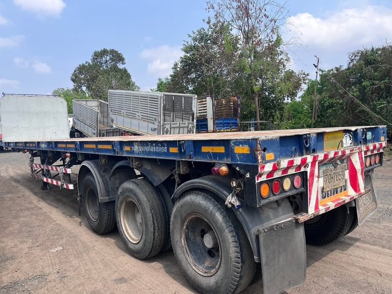 ขายหางพื้นเรียบ 3 เพลา ยาว.12.50.เมตร 