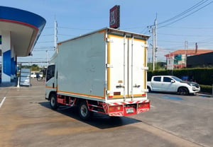 ISUZU NEW NLR 130 แรง MT ตู้แห้ง 2 บาน