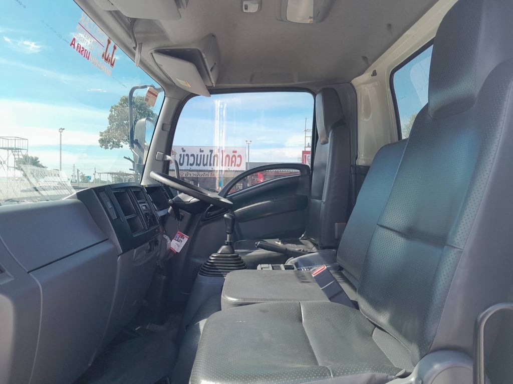 ไมล์ 30,573 กิโล❗️6ล้อดั้มติดเครน NEW ISUZU FRR 190 แรง  เครน UNIC 3 ตัน