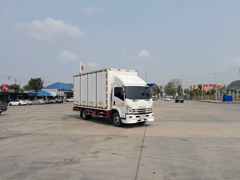 ไมล์ 41,066❗️ISUZU NEW FRR 210 ตู้แห้ง 10 บาน ไมล์ 41,066❗️ISUZU NEW FRR 210 ตู้แห้ง 10 บาน