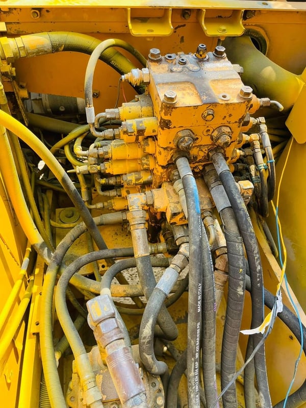 PC130-6K รถสวยเดิม ไฟฟ้าครบ PC130-6K รถสวยเดิม ไฟฟ้าครบ