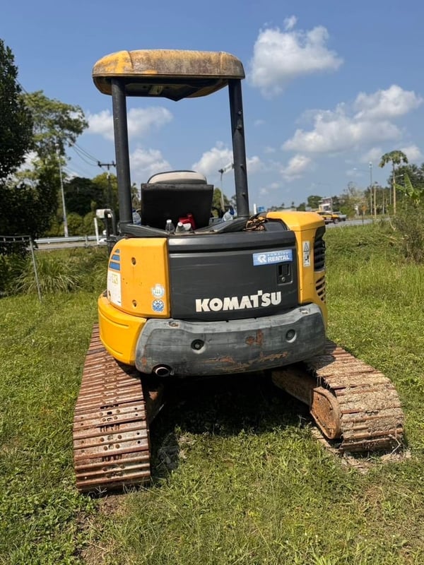 PC40MR-2 รถพร้อมใช้ เล่มทะเบียน PC40MR-2 รถพร้อมใช้ เล่มทะเบียน