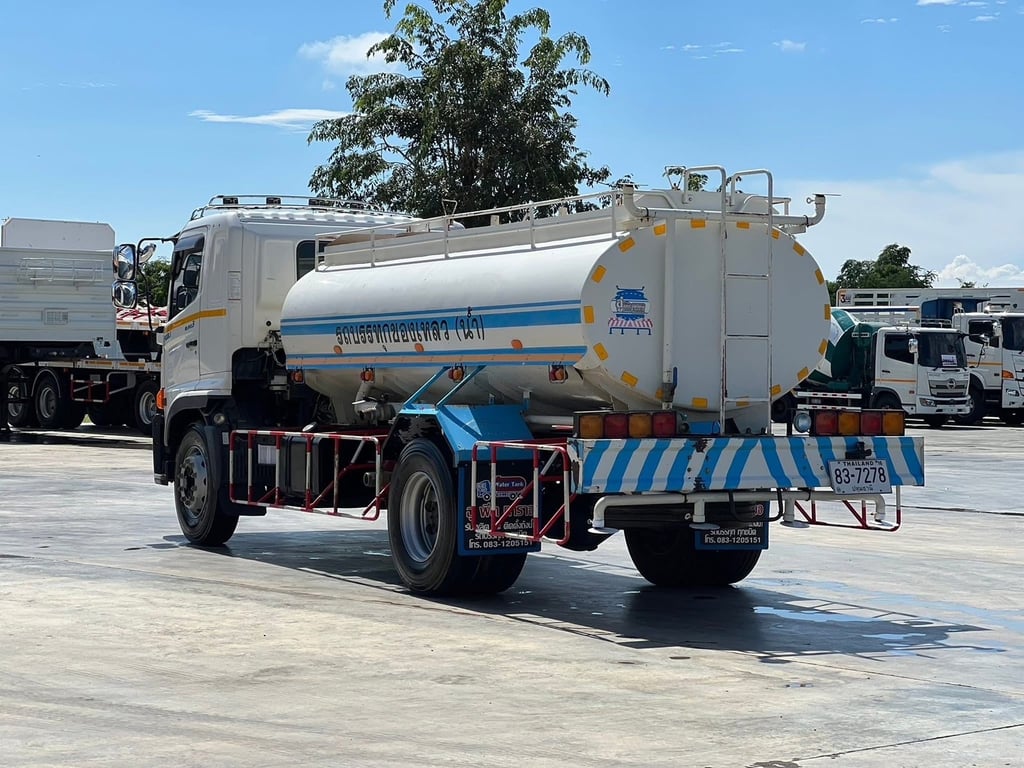 6ล้อทุกน้ำ FG8J 240 แรง แท็งค์สเปรย์น้ำ 8,000 ลิตร แท็งค์ (อู่ พีค การาจ) 6ล้อทุกน้ำ FG8J 240 แรง แท็งค์สเปรย์น้ำ 8,000 ลิตร แท็งค์ (อู่ พีค การาจ)