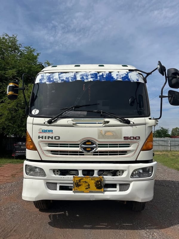 HINO 380 (ยาง.80-90%) ปี 2555 HINO 380 (ยาง.80-90%) ปี 2555